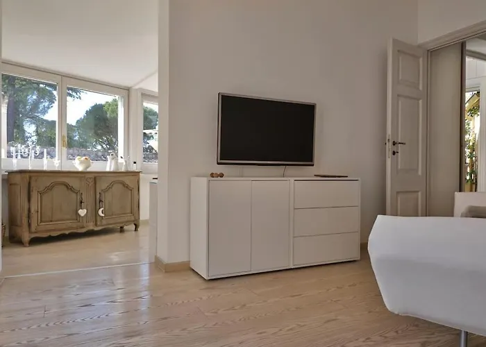 Panoramic Quirinal Penthouse *