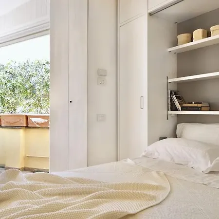 Panoramic Quirinal Penthouse Apartament